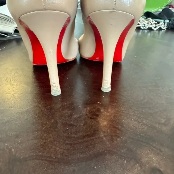 Christian Louboutin 36.5 Apostrophe 100mm Red Bottom NEW STYLE Nude Pumps - Picture 5 of 5